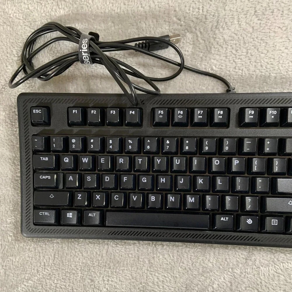 SteelSeries Apex 100 Gaming Keyboard Model KB-00004 Blue Backlit Tested